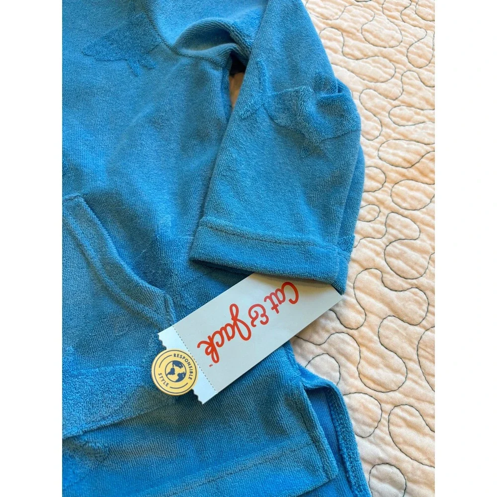 Cat & Jack Boys Blue Shark Embossed Terry Cloth Hoodie Pullover Size 4T‎
